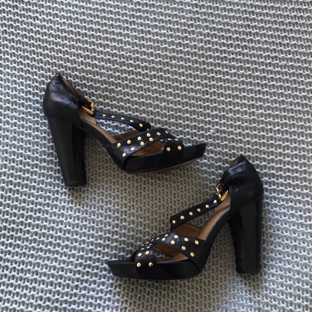 kenneth cole heels size 6.5 leather stud black